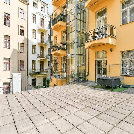 Stunning Charles Bridge Apartment Prague Extérieur photo