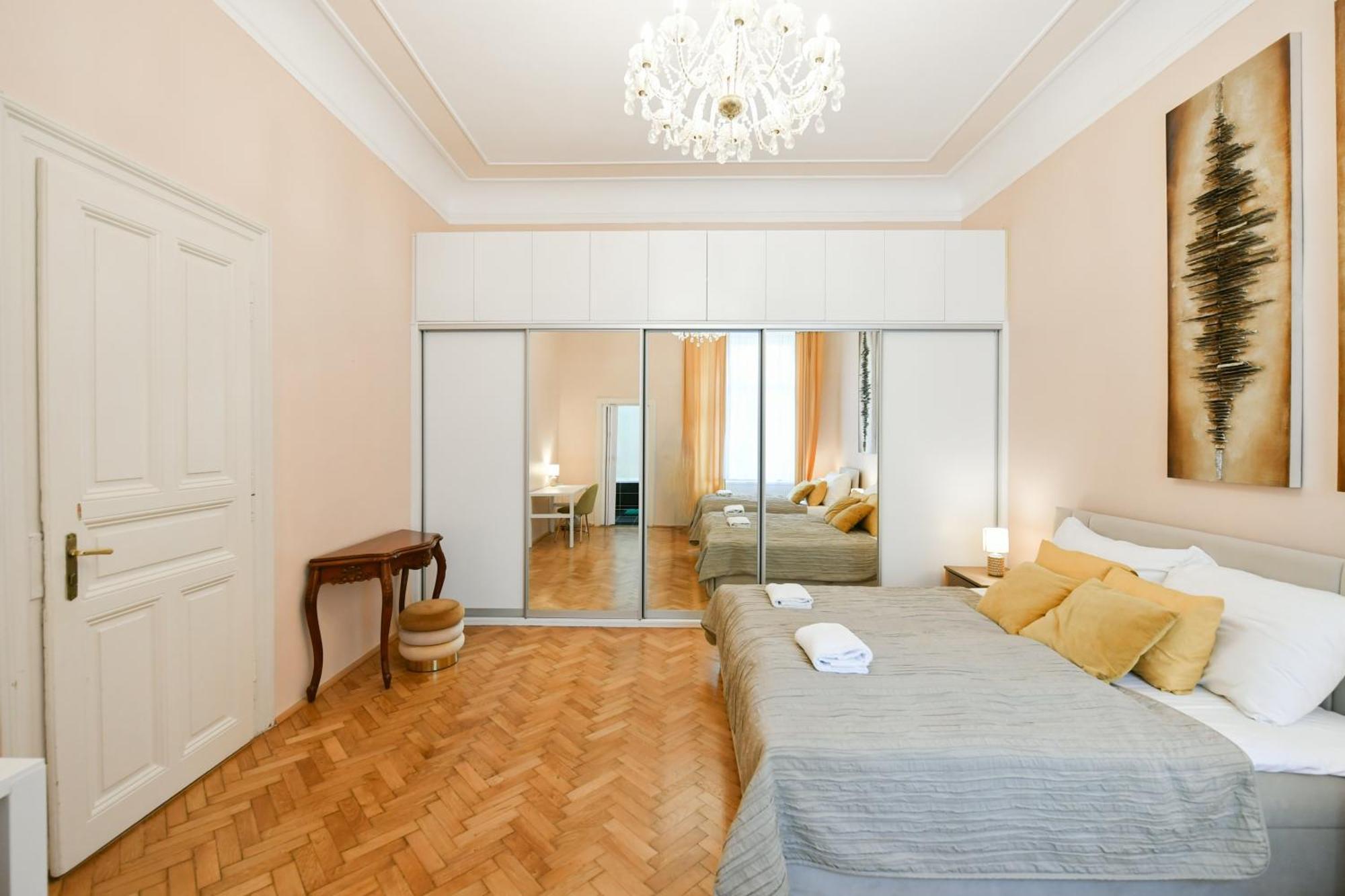 Stunning Charles Bridge Apartment Prague Extérieur photo