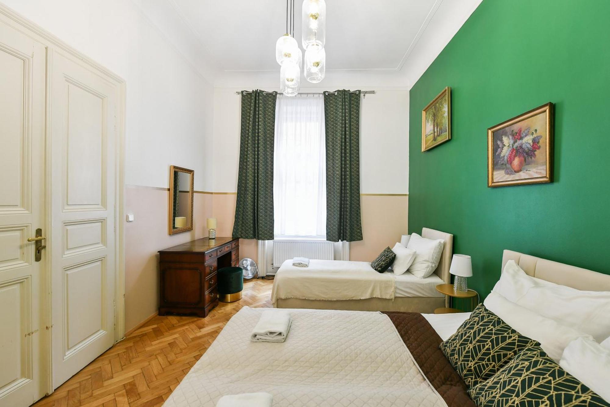 Stunning Charles Bridge Apartment Prague Extérieur photo