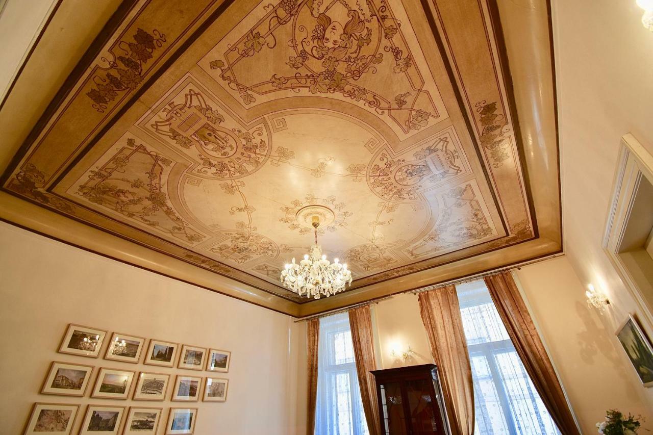 Stunning Charles Bridge Apartment Prague Extérieur photo